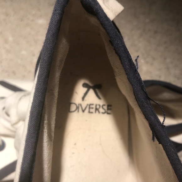 Shoes - Picture 5 of 5